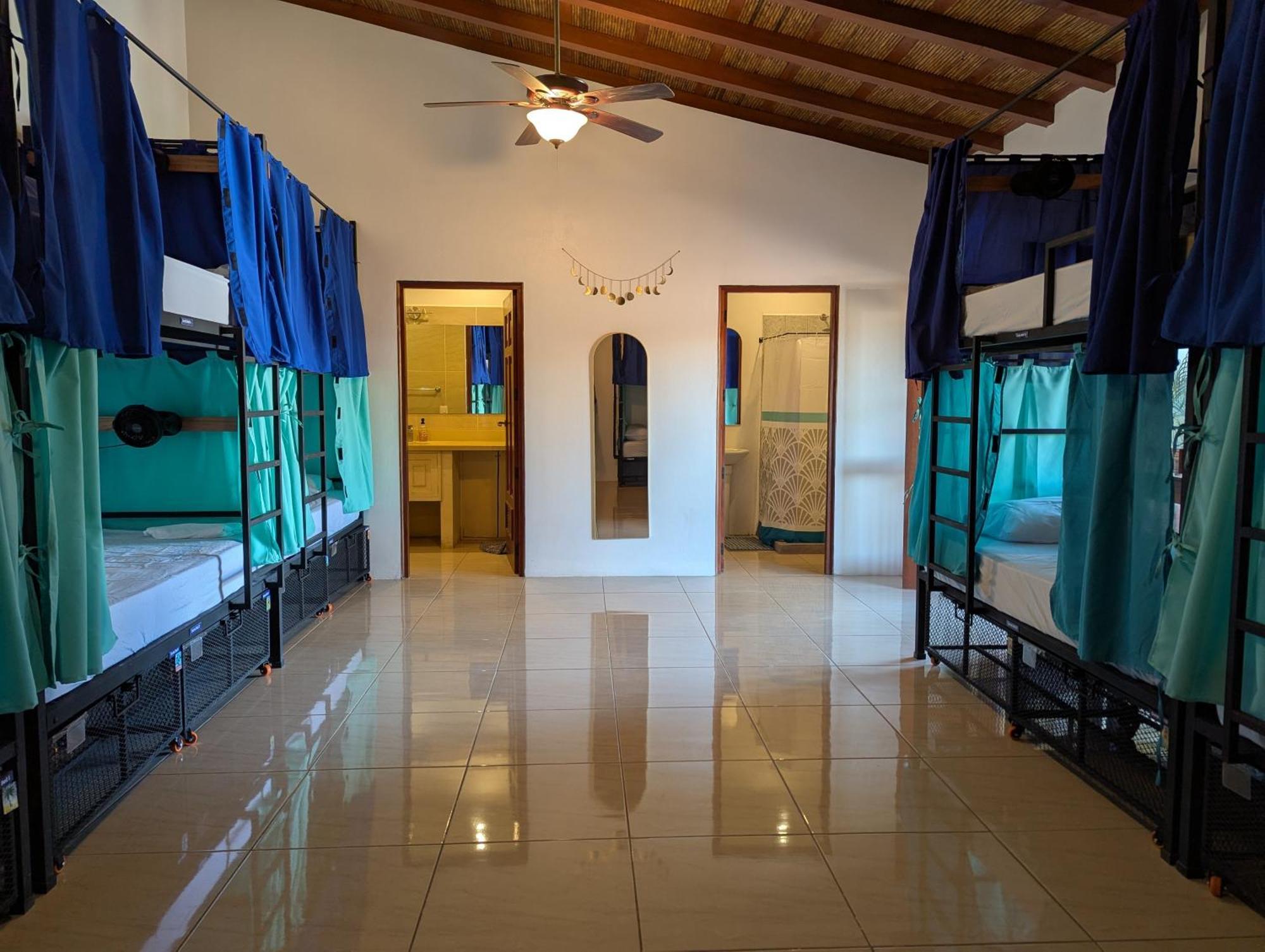 Hostal Azul Granada Exterior photo